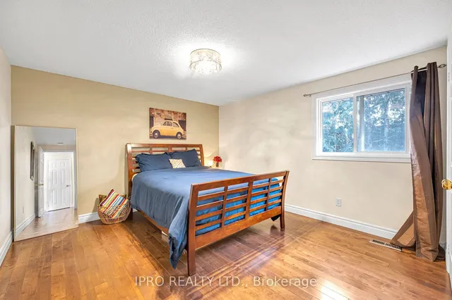 Additional image 31 of 66 Barr Cres