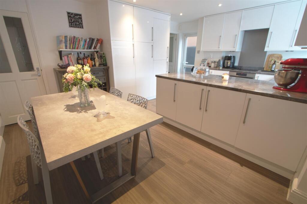 Additional image 8 of Hollyford, Billericay