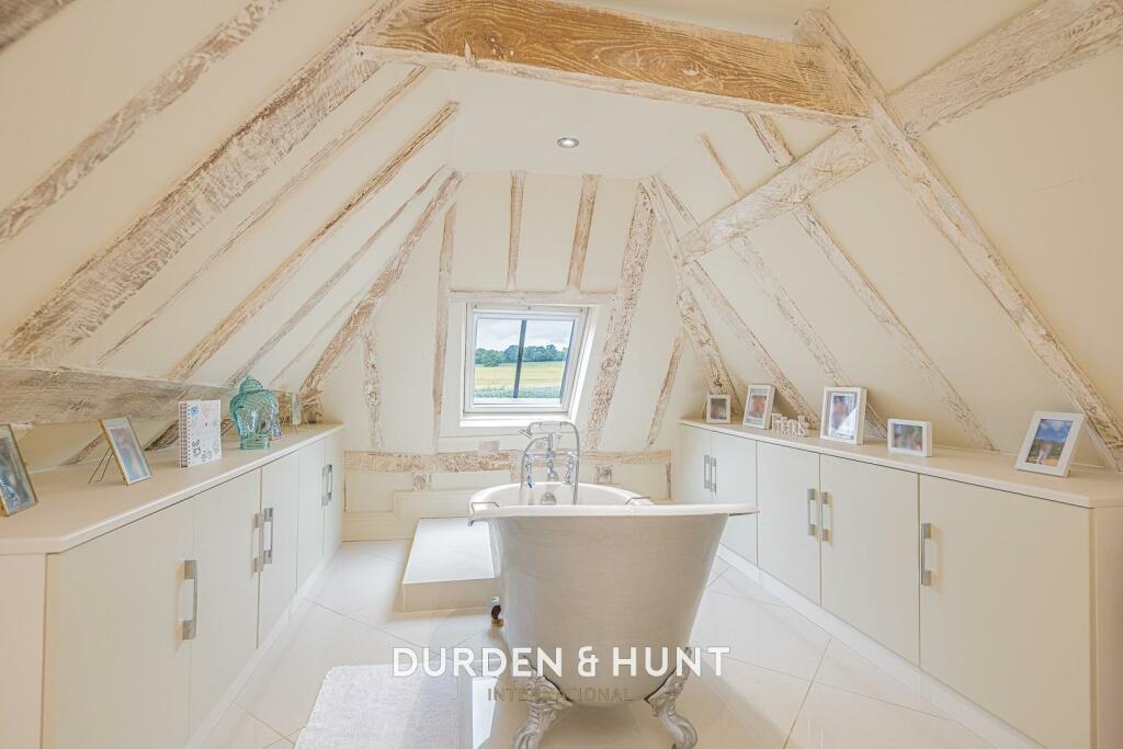 Additional image 14 of Fiddlers Hamlet, Epping, CM16