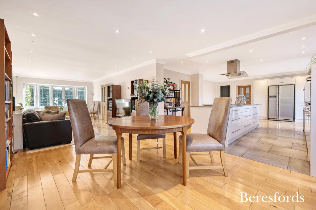 Additional image 8 of London Road, Brentwood, CM14