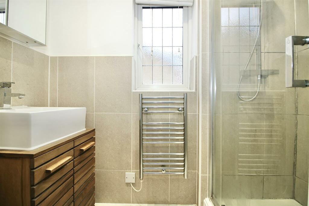 Additional image 11 of Carpenter Close, Billericay