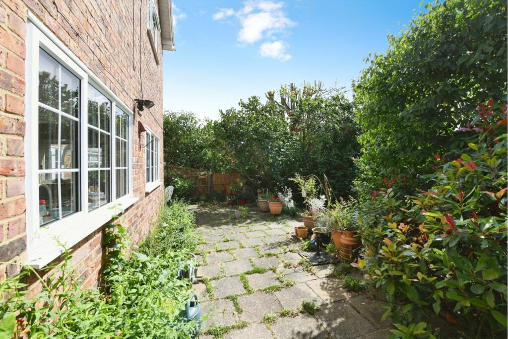 Additional image 17 of Gablefields, Chelmsford, CM2