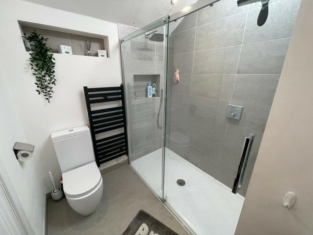 Additional image 17 of Oakview, Mill Lane, Hook End, Brentwood, Essex CM15 0PP