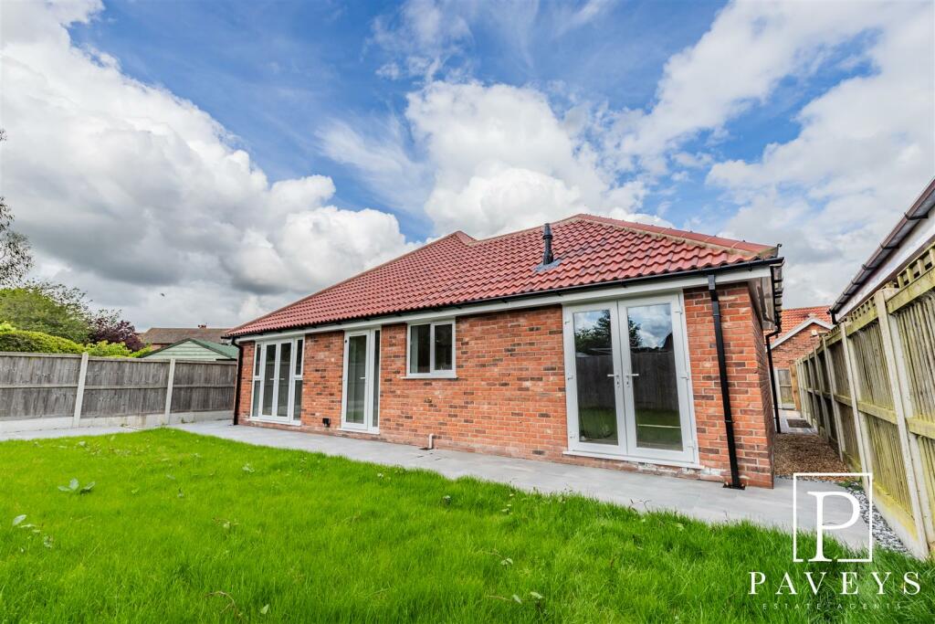 Additional image 19 of Manor Road, Great Holland