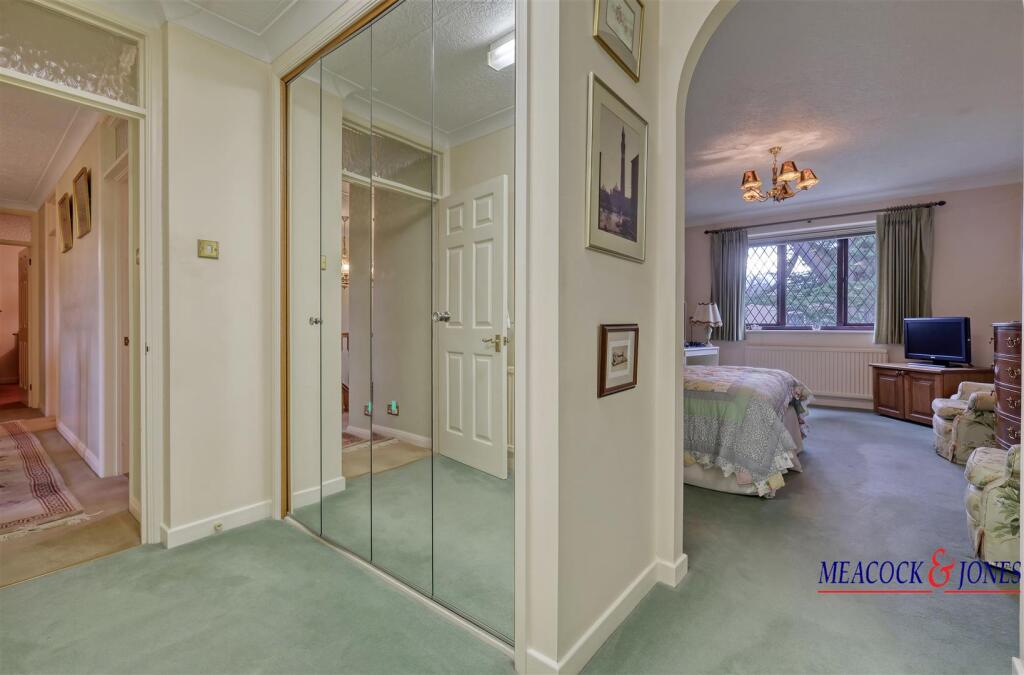 Additional image 25 of Roundwood Avenue, Hutton Mount, Brentwood