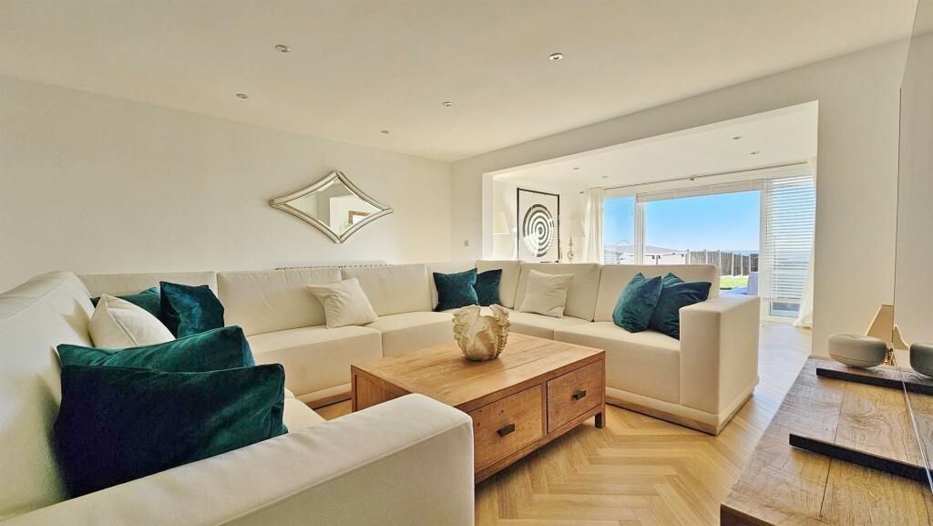 Additional image 6 of Green Lane, Walton On The Naze