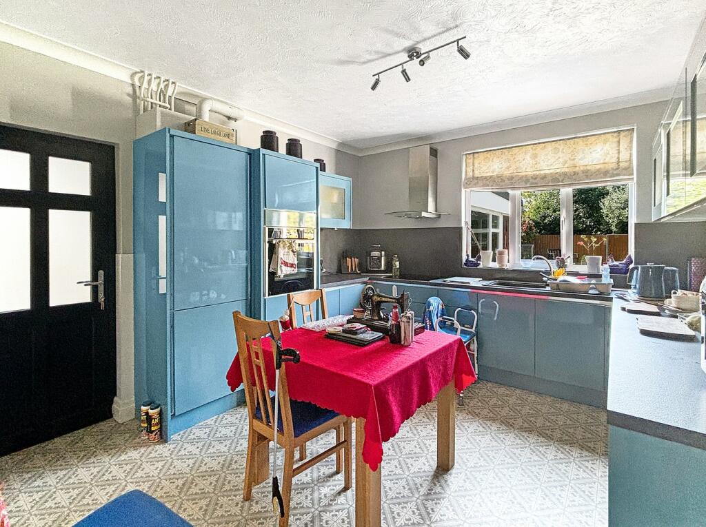 Additional image 3 of Albert Gardens, Clacton-on-Sea, Clacton, CO15