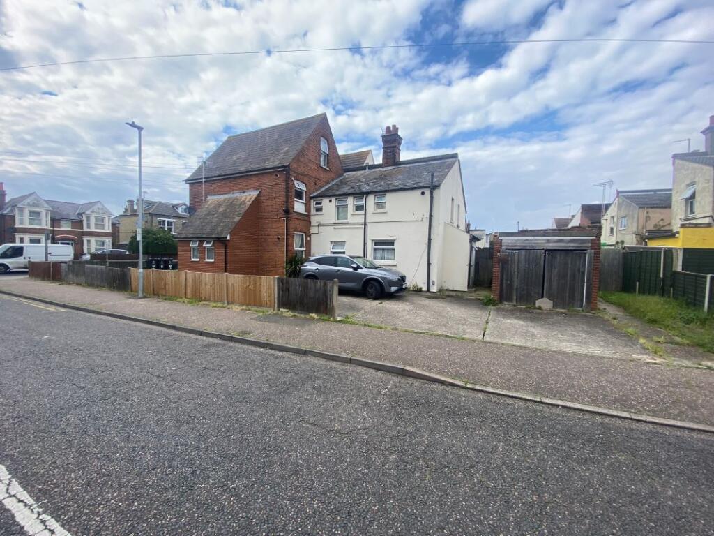 Additional image 9 of 44 Wellesley Road, Clacton-on-Sea, Essex, CO15 3PJ
