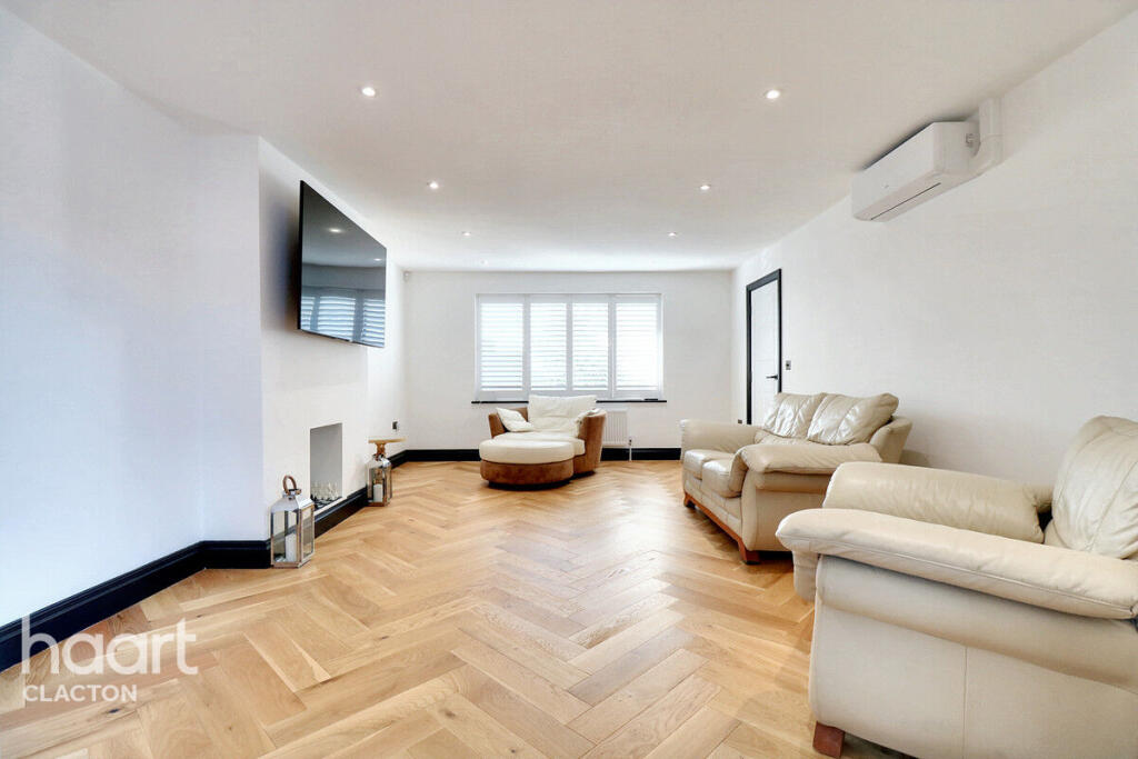 Additional image 30 of Percival Road, Walton On The Naze