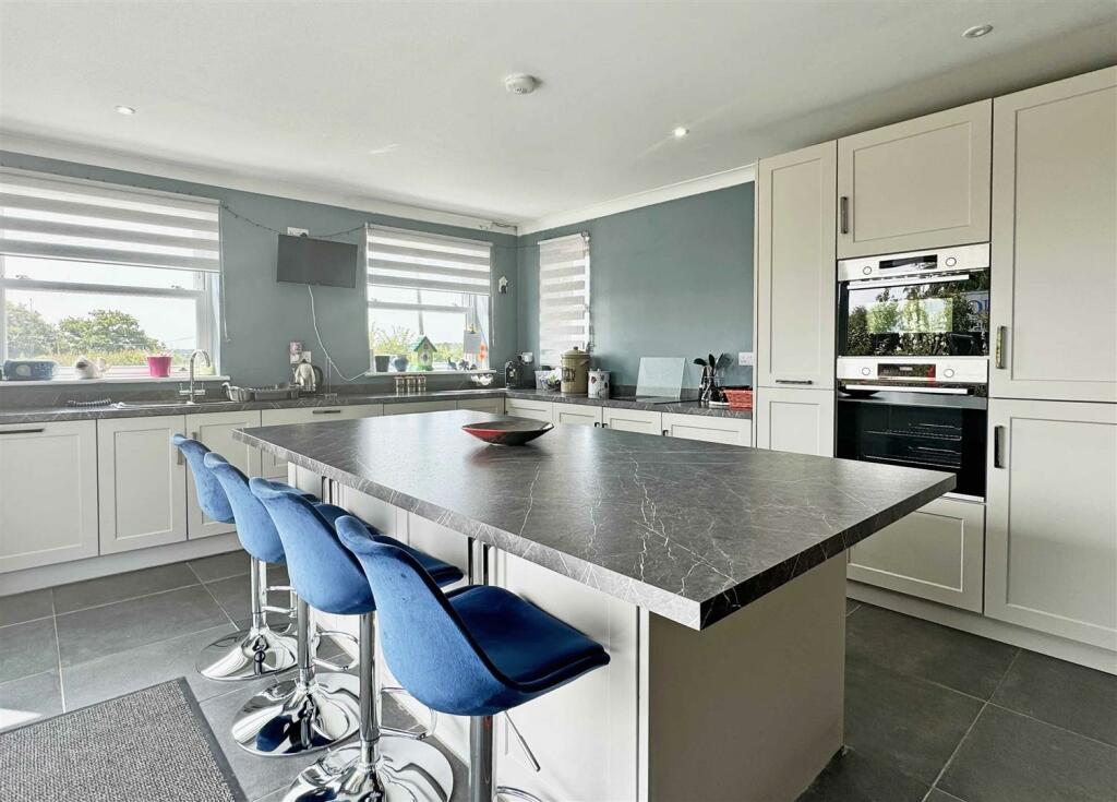 Additional image 4 of Kentish Farm Road, Stisted, Braintree