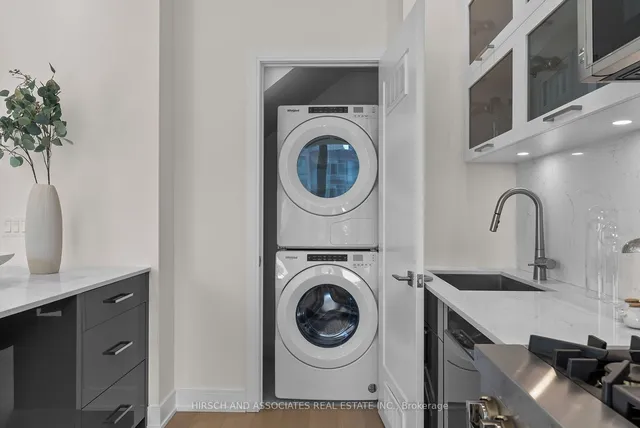 Additional image 21 of 840 St Clair Ave Unit 904