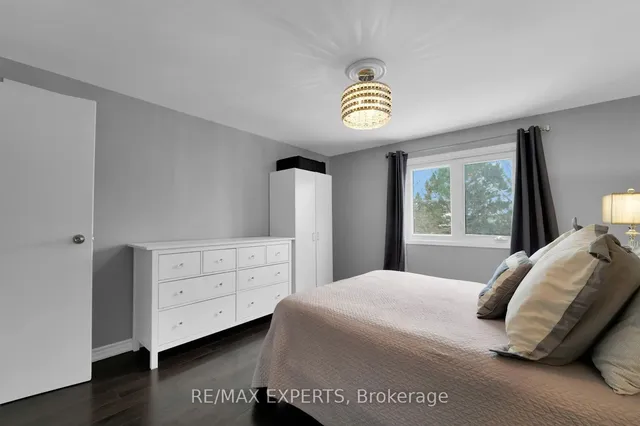 Additional image 25 of 10 Cassander Cres