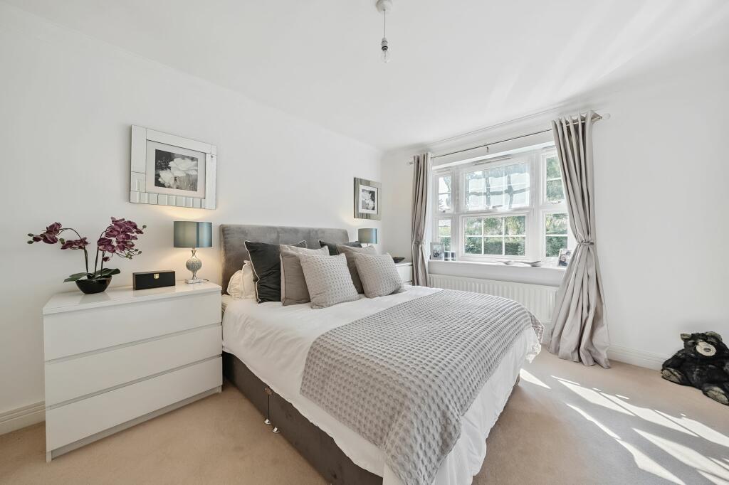 Additional image 15 of West Parkside, Warlingham, CR6