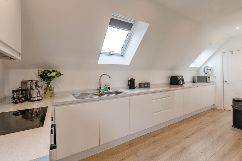 Additional image 5 of The Belvedere, Harding Elms Road, Billericay, Essex, CM11