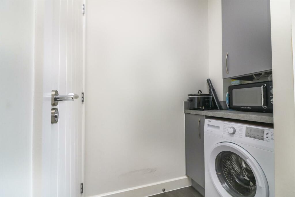 Additional image 7 of Orchard Way, Boreham