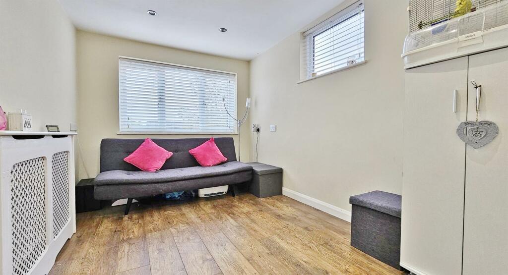 Additional image 9 of Hubbards Chase, Walton On The Naze