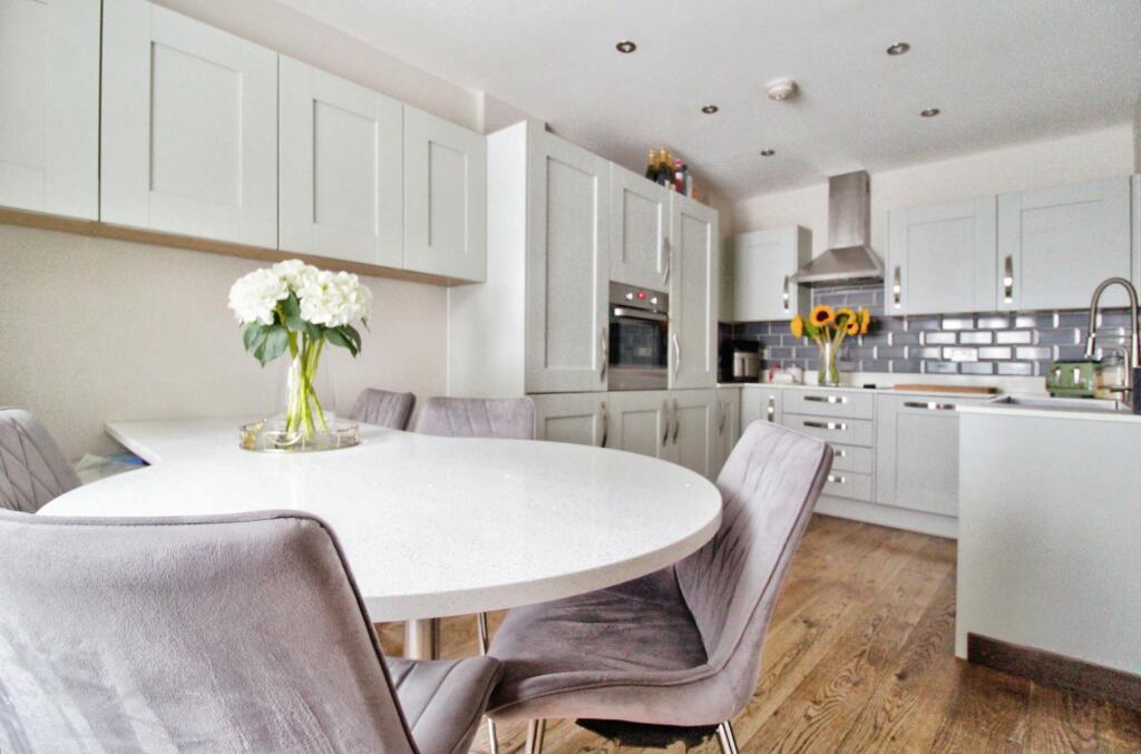 Additional image 2 of Elm Gardens, Mountnessing, CM15