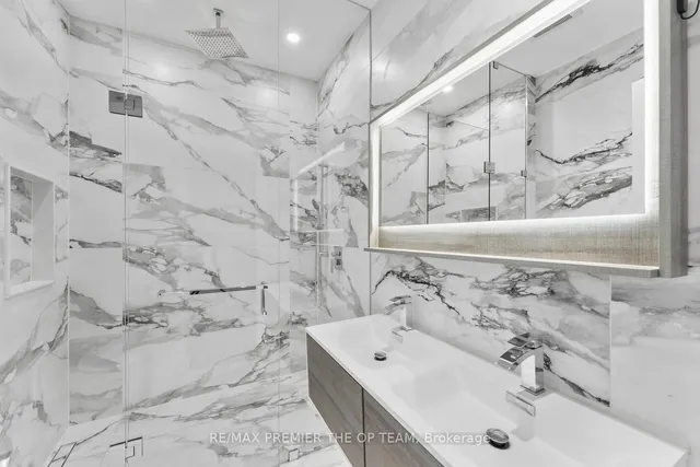 Additional image 19 of 26 Seventeenth St