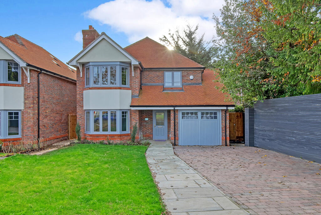 Oakwood Terrace, Writtle