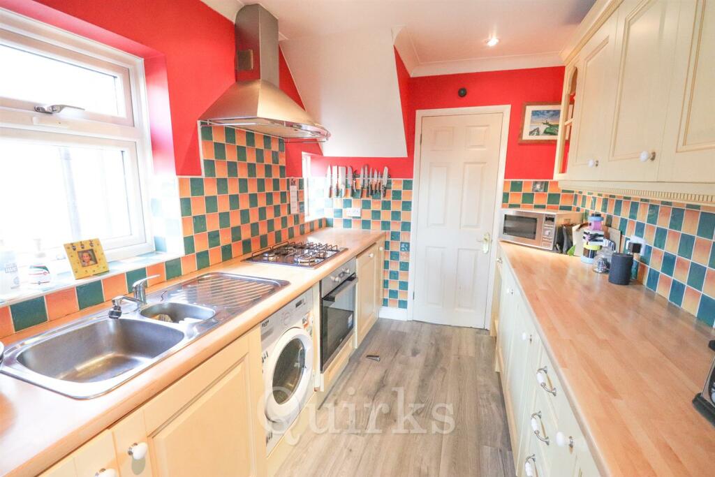 Additional image 11 of Gordon Close, Billericay