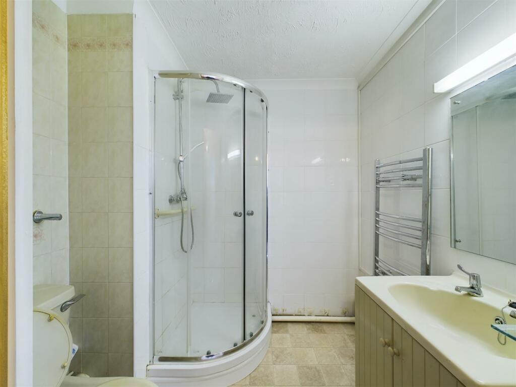 Additional image 7 of Brighton Road, Coulsdon