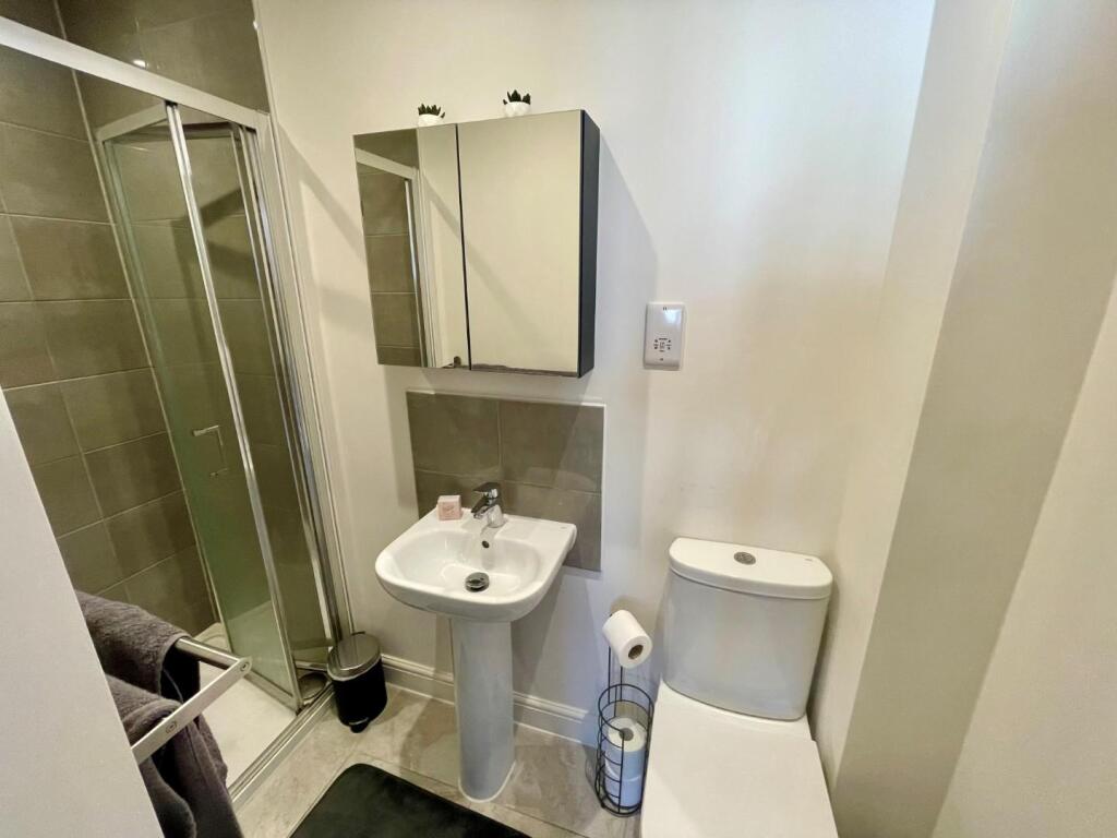 Additional image 22 of Standingwood Road