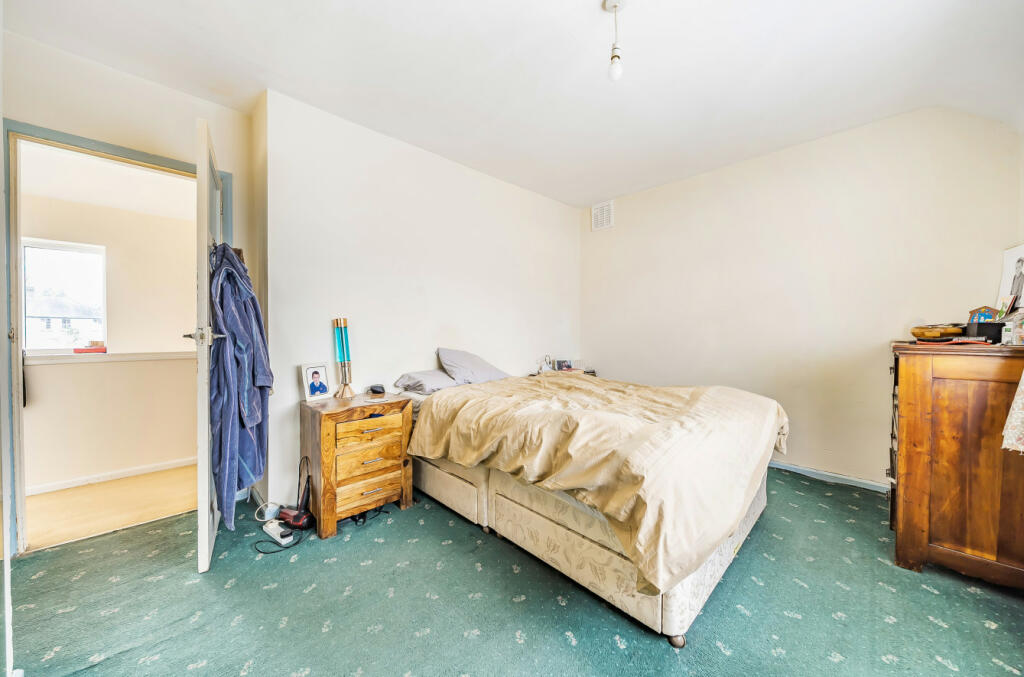 Additional image 18 of Parkfields, Roydon, Harlow, Essex, CM19