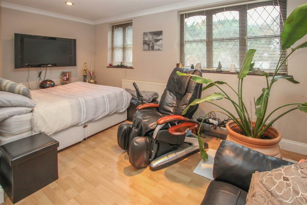 Additional image 20 of Nags Head Lane, Brentwood