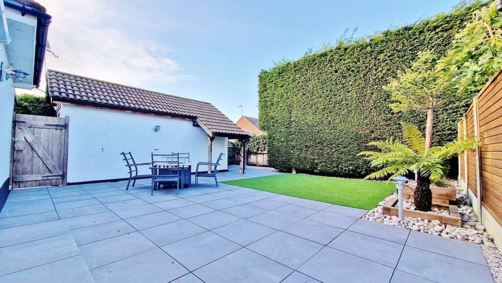 Additional image 19 of Beatrice Road, Walton On The Naze