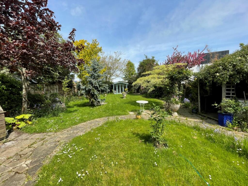 Additional image 17 of CLIFF WAY, FRINTON-ON-SEA
