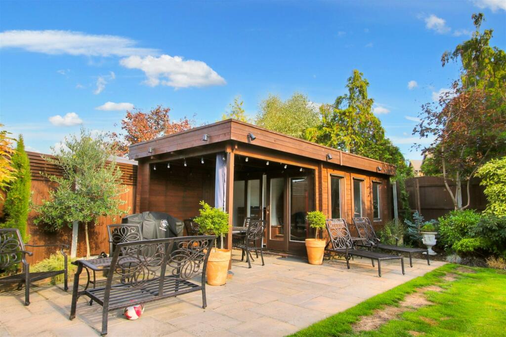 Additional image 18 of Courtlands, Billericay