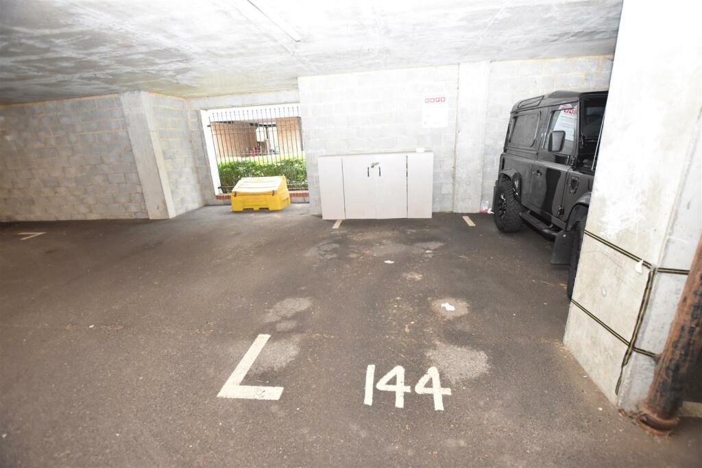 Additional image 7 of Tylers Ride, South Woodham Ferrers