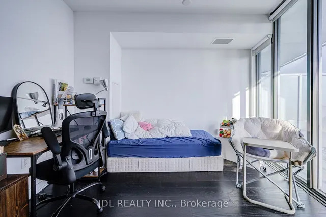 Additional image 12 of 11 Wellesley St Unit 4612