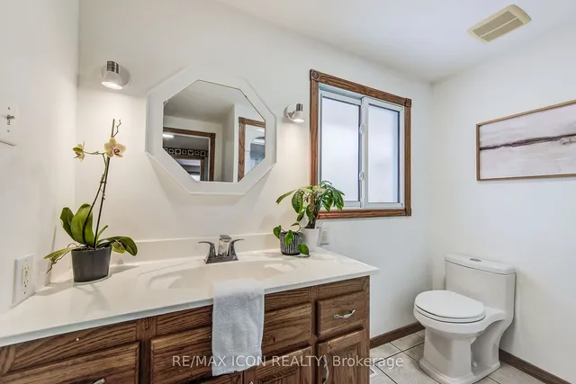 Additional image 21 of 29 Rossford Cres