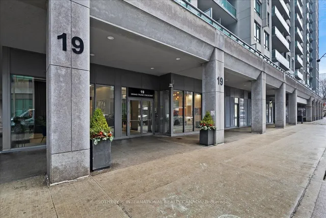 Additional image 25 of 19 Grand Trunk Cres Unit 707