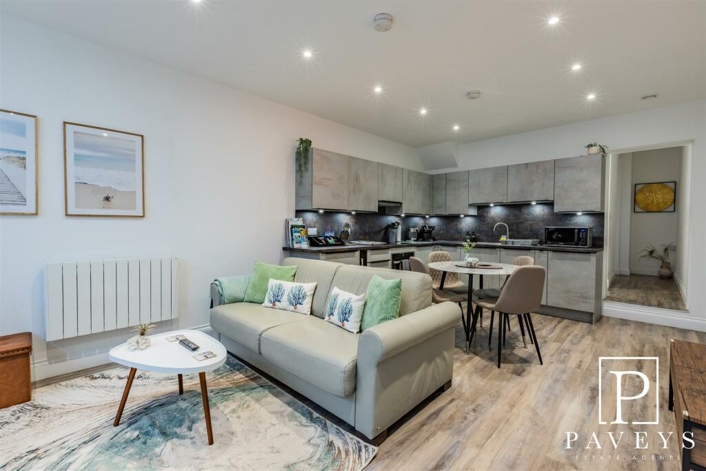 Additional image 26 of High Street, Walton On The Naze