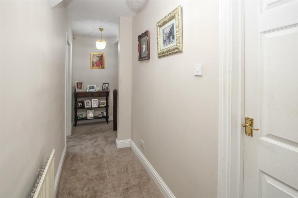 Additional image 27 of Nags Head Lane, Brentwood