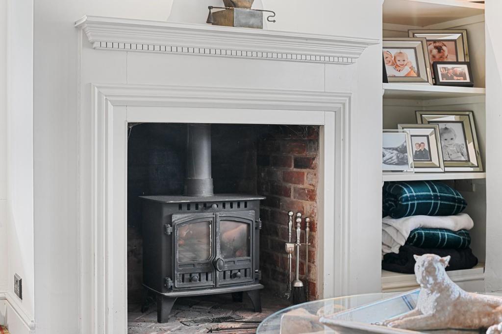 Additional image 31 of Frinton Road, Thorpe-Le-Soken