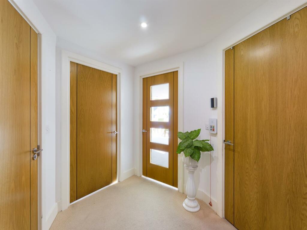 Additional image 15 of Yew Tree Court, Sanderstead Village