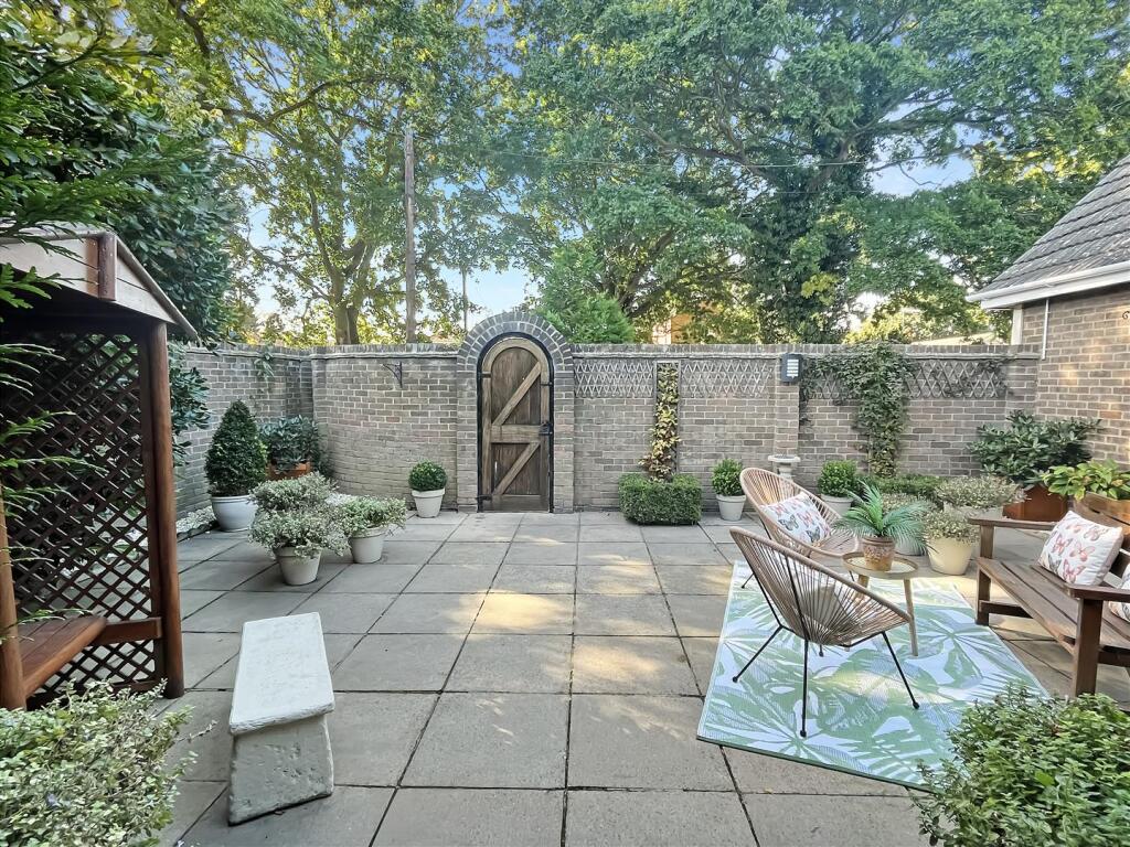 Additional image 10 of Fairhaven Avenue, West Mersea,
