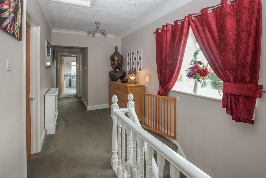 Additional image 25 of Honeypot Lane, Brentwood