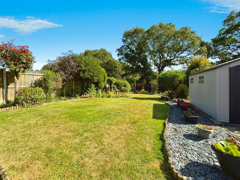 Additional image 3 of Park Drive, Braintree, CM7 1AP