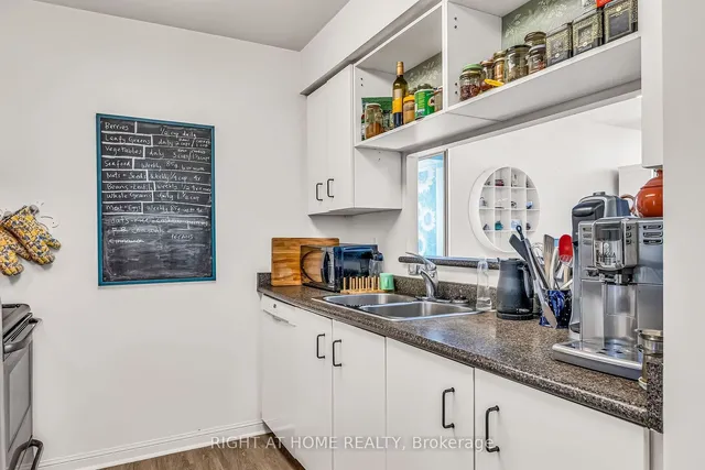 Additional image 12 of 650 Lawrence Ave Unit 405