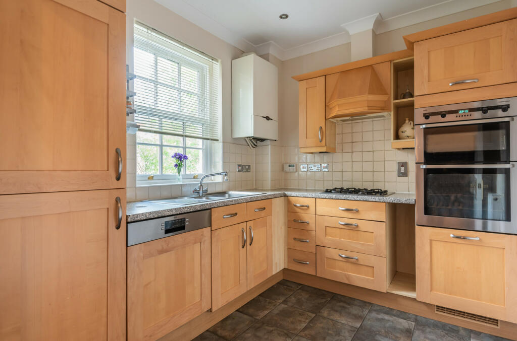 Additional image 6 of Cayton Road, Coulsdon, CR5