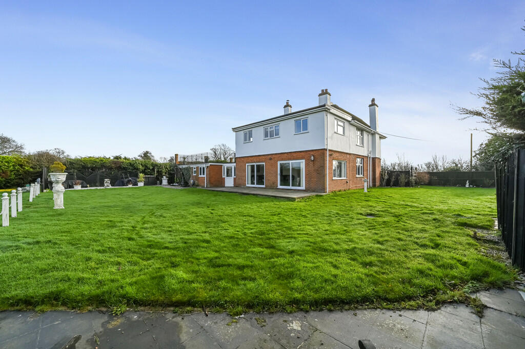 Additional image 31 of Harwich Road, Great Oakley