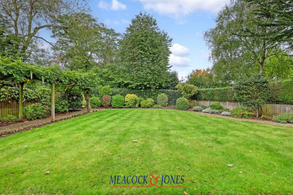 Additional image 3 of Hutton Gate, Hutton Mount, Brentwood