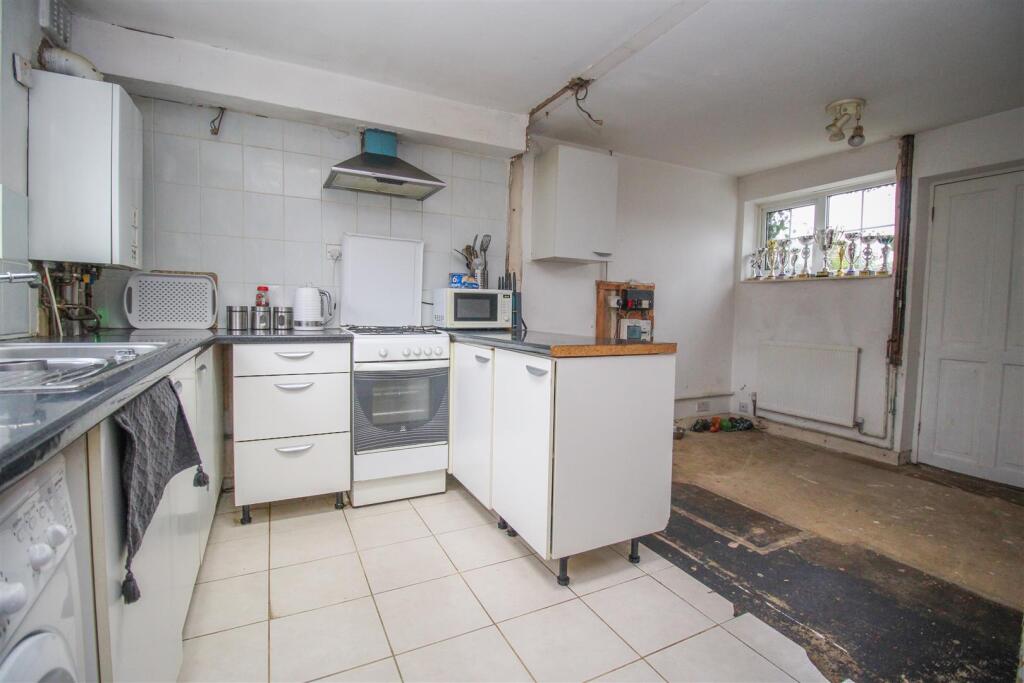 Additional image 4 of The Hoo, Old Harlow