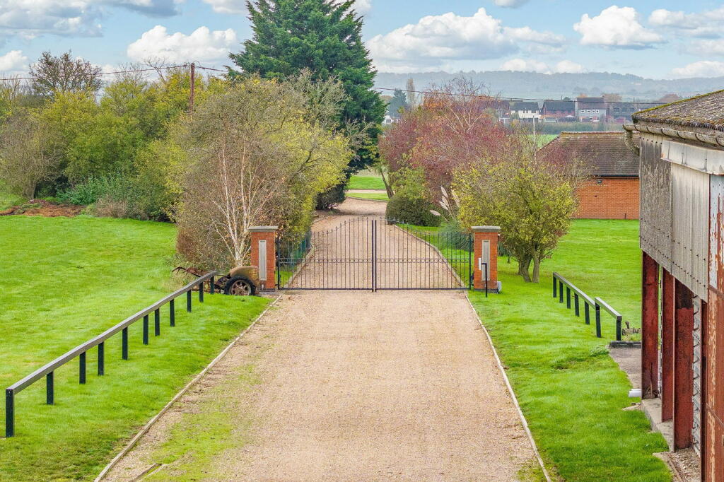 Additional image 54 of Lower Burnham Road, Latchingdon, Chelmsford, CM3 6HQ