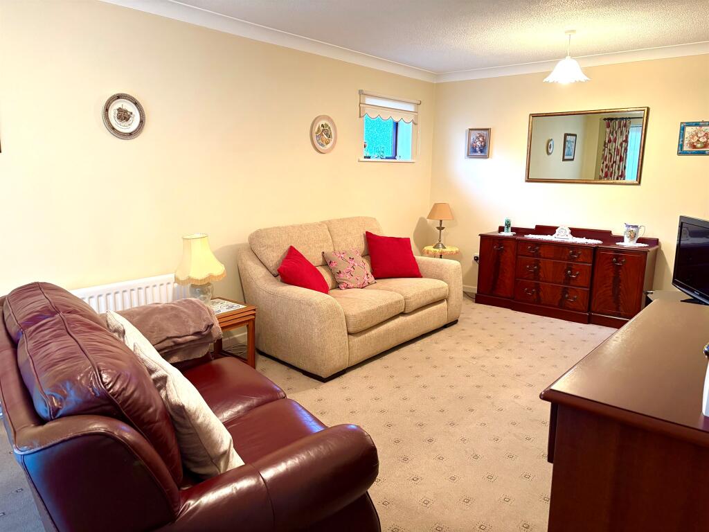 Additional image 2 of Glen Road, Great Sutton, Ellesmere Port