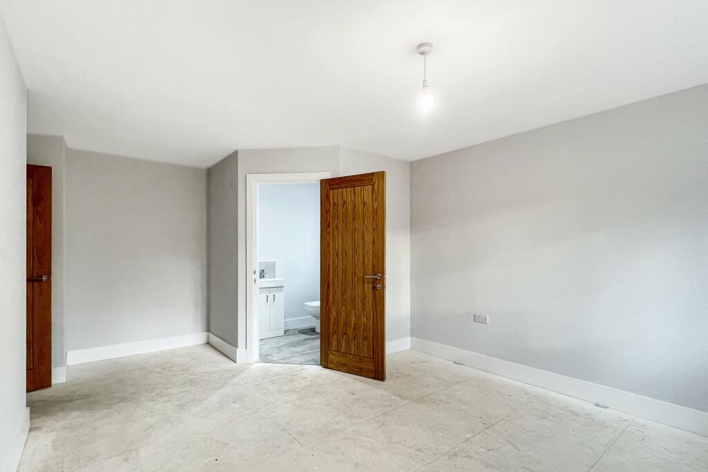 Additional image 11 of Cats Lane, Sudbury, CO10